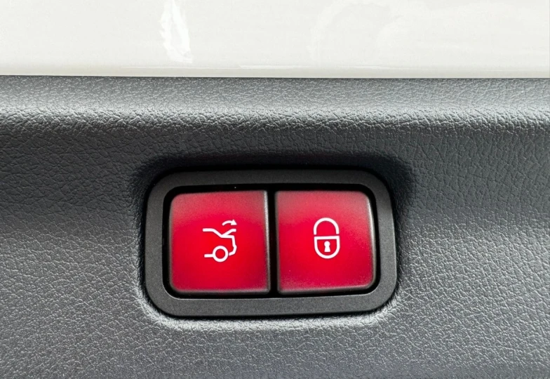 Mercedes EQE White