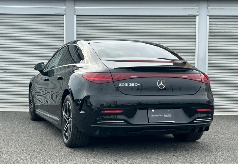 Mercedes EQE Черный