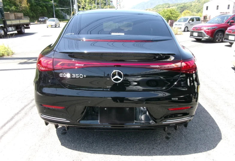 Mercedes EQE Черный