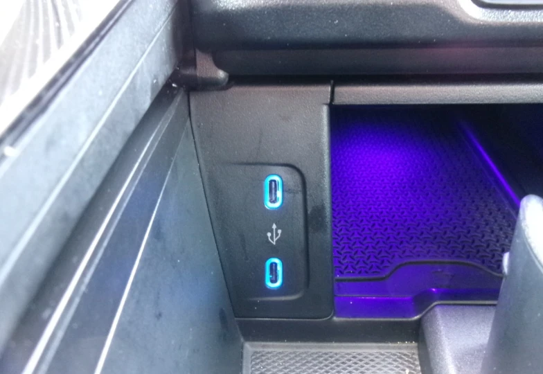 Mercedes EQE Черный