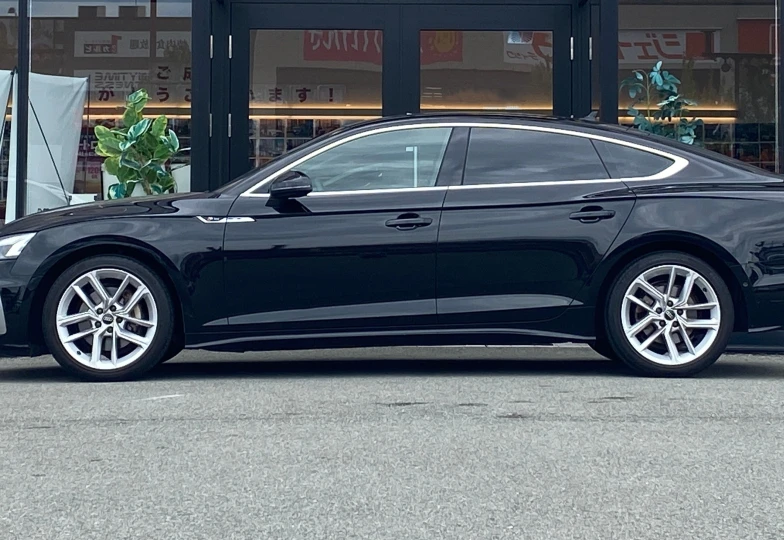 Audi A5 sportback Черный