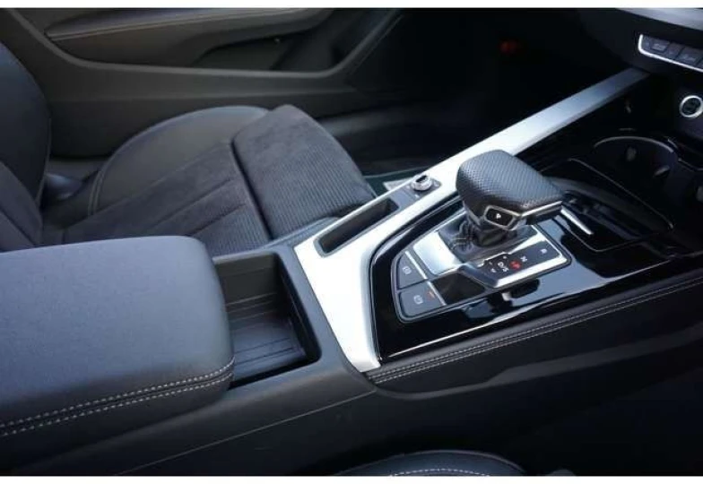 Audi A5 Красный