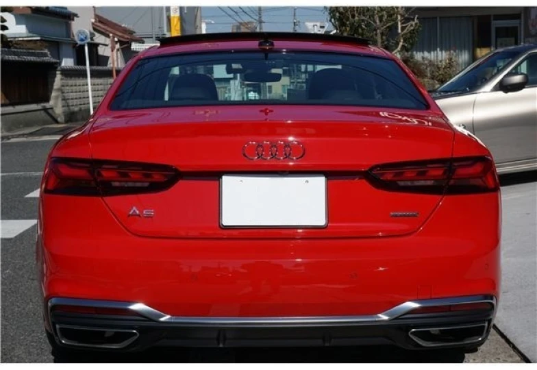 Audi A5 Красный