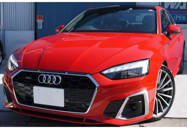 Audi A5 Красный