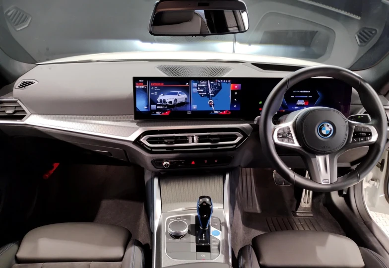 BMW i4 White