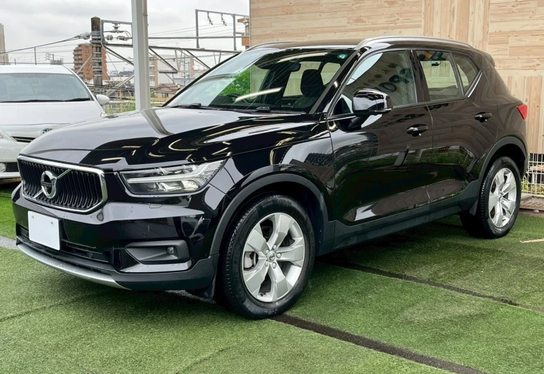 Volvo XC40 Черный