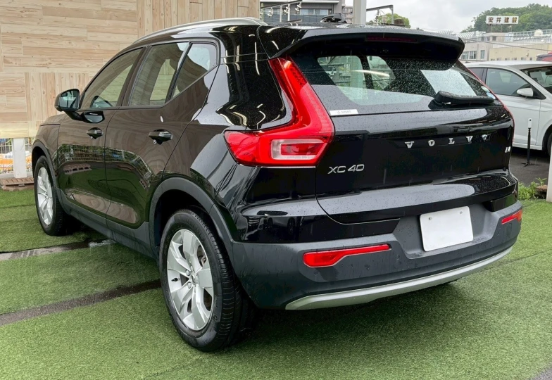 Volvo XC40 Черный