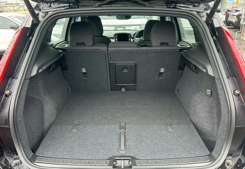 Volvo XC40 Черный