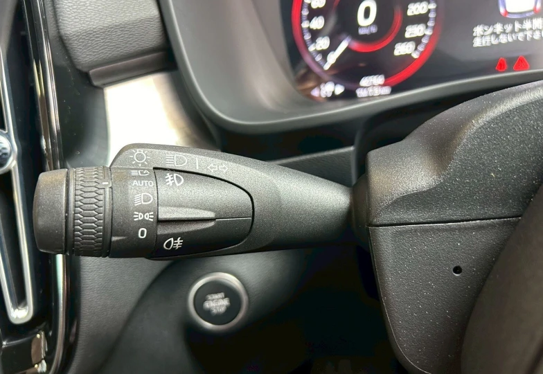 Volvo XC40 Черный