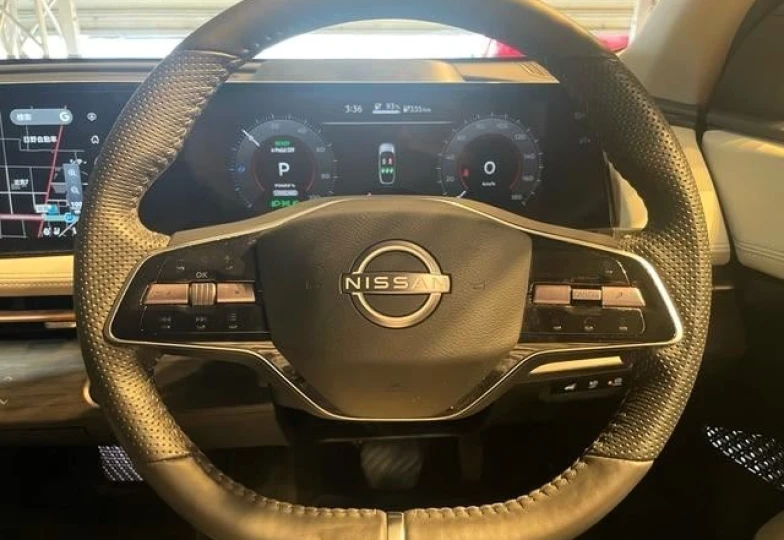Nissan Ariya Белый