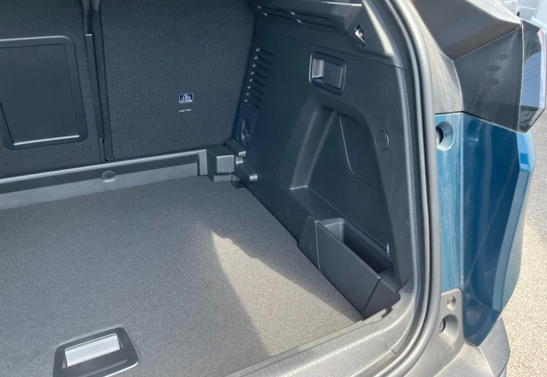 Peugeot 3008 Синий