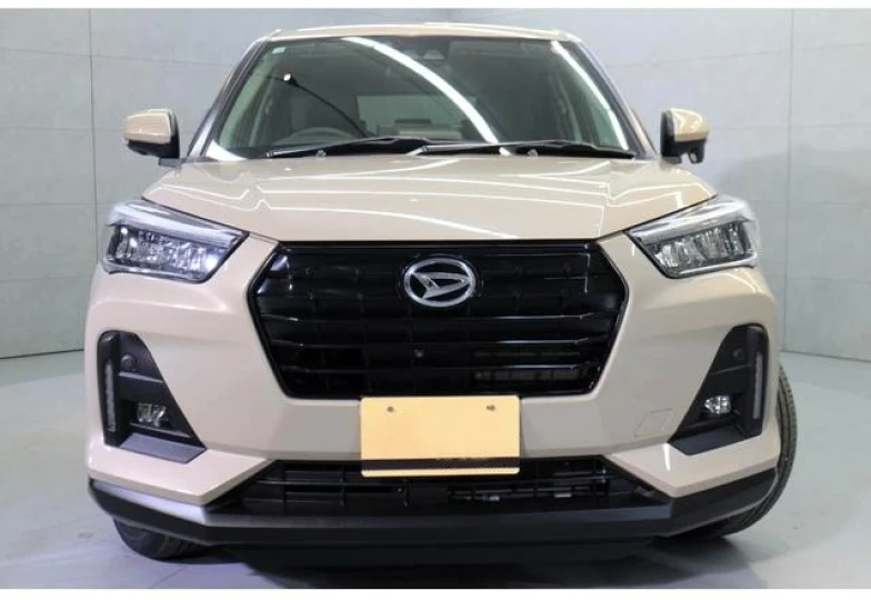 Daihatsu Rocky Бежевый