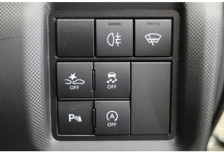 Daihatsu Rocky Бежевый