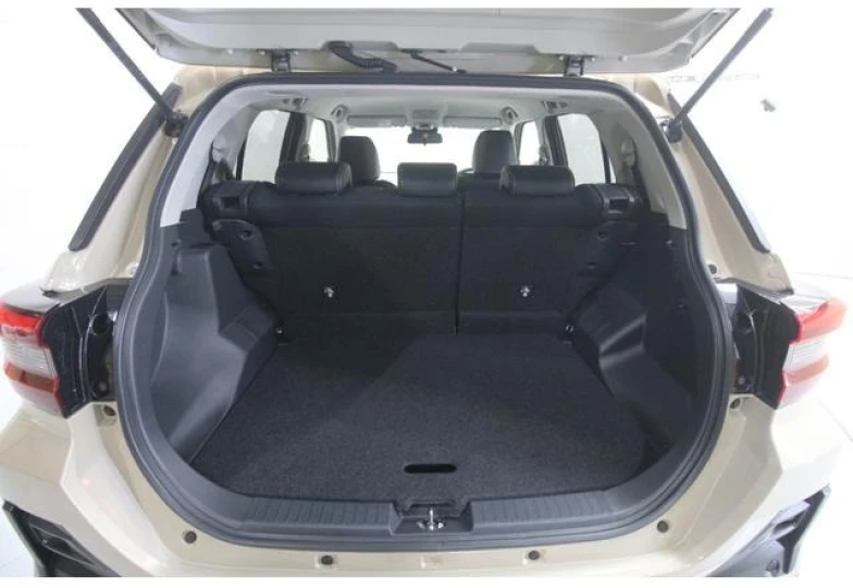 Daihatsu Rocky Бежевый