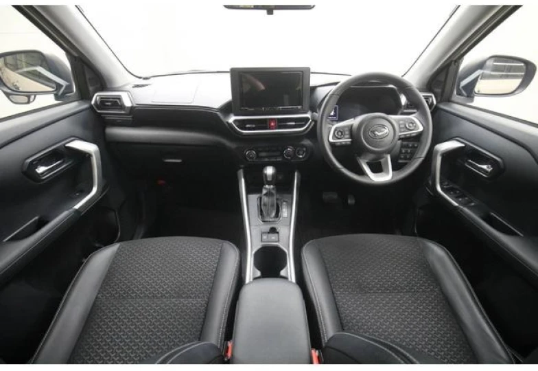 Daihatsu Rocky Бежевый