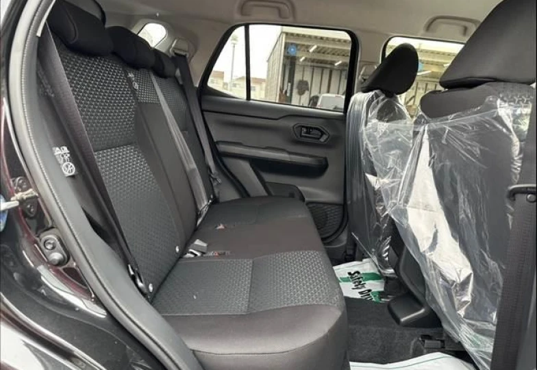 Daihatsu Rocky Черный