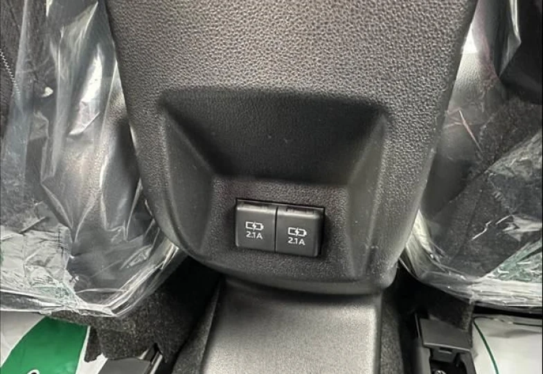Daihatsu Rocky Черный