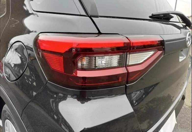 Daihatsu Rocky Черный