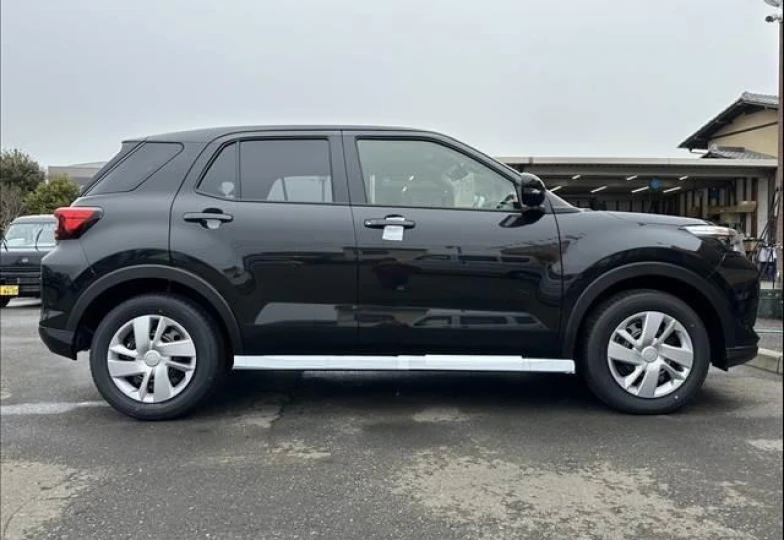 Daihatsu Rocky Черный