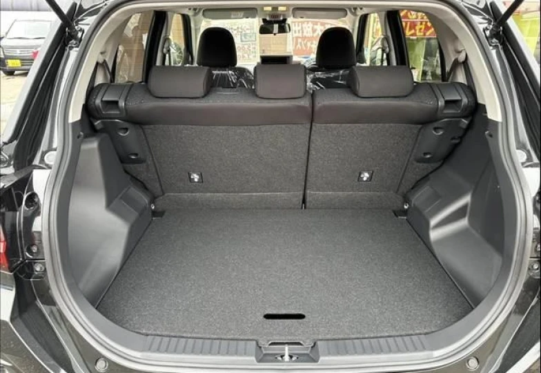 Daihatsu Rocky Черный
