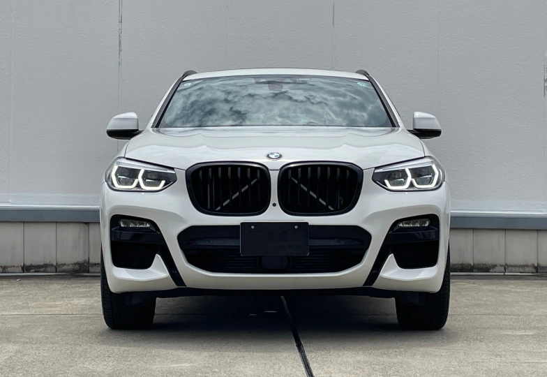 BMW X4 White