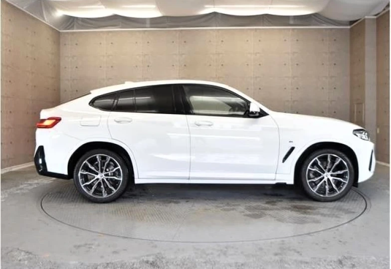 BMW X4 Белый