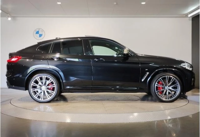 BMW X4 Black