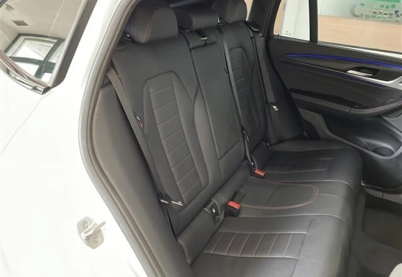 BMW X4 Белый