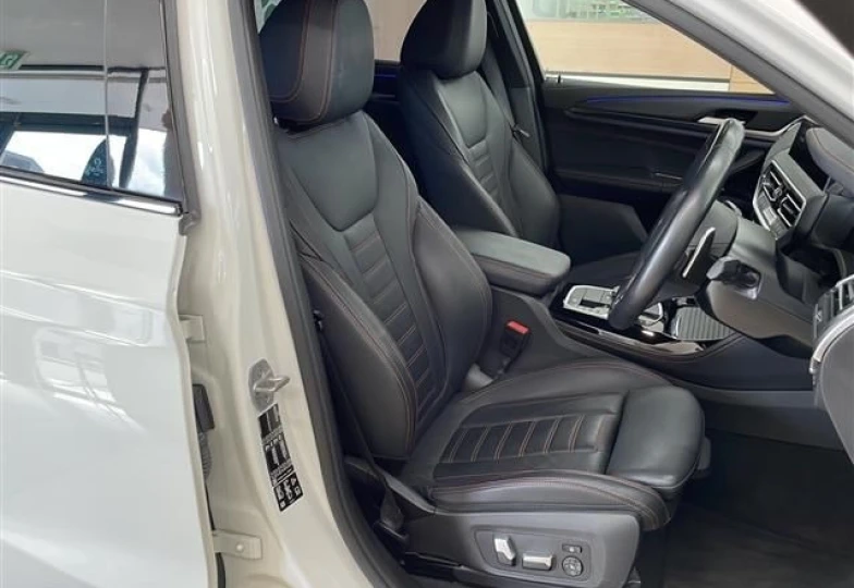 BMW X4 Белый