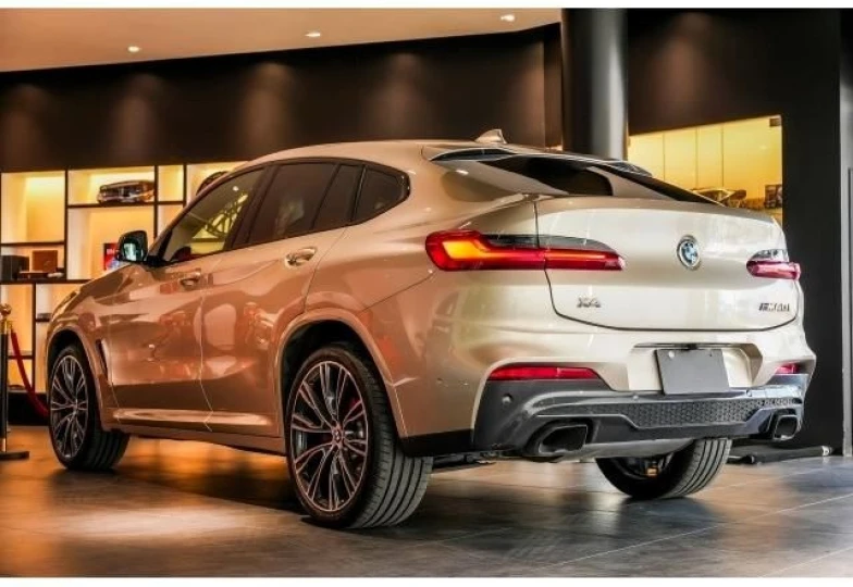 BMW X4 Gold