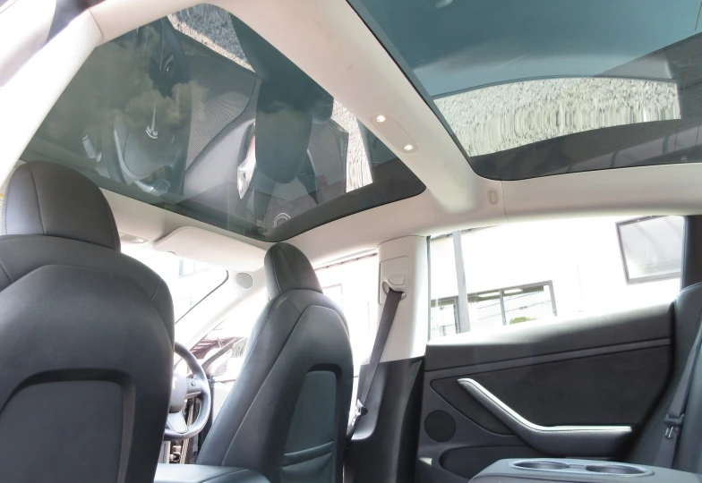 Tesla Model 3 Черный