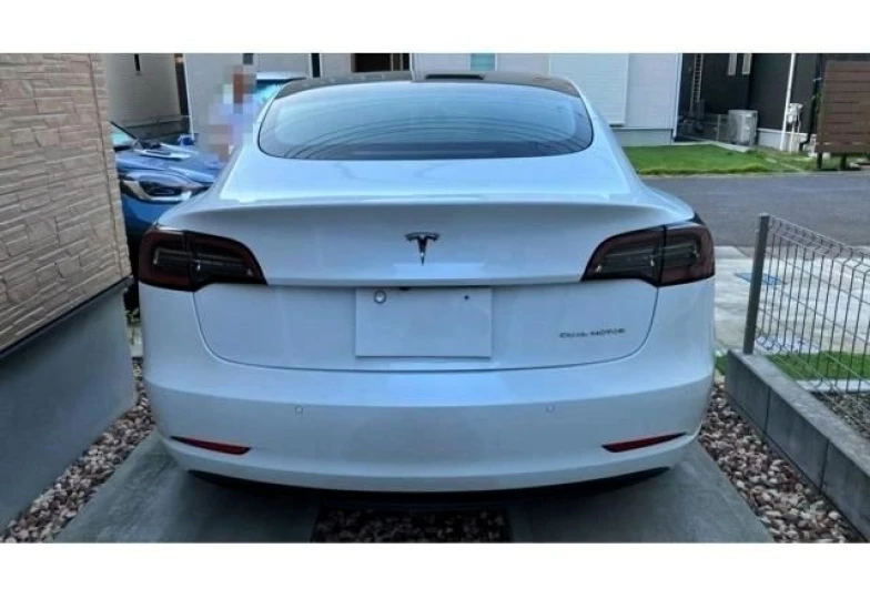 Tesla Model 3 Белый