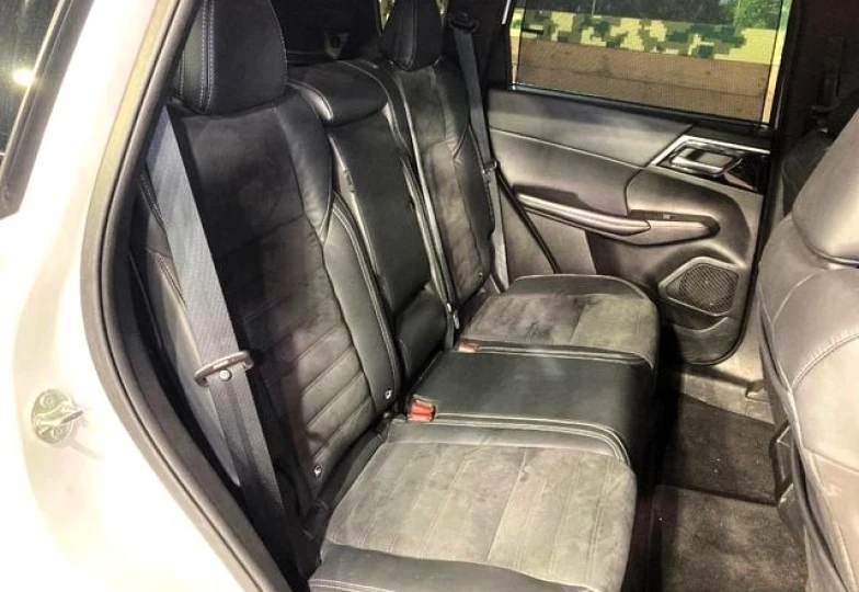 Mitsubishi Outlander White