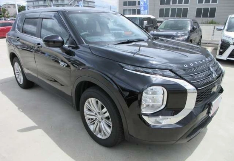 Mitsubishi Outlander Black