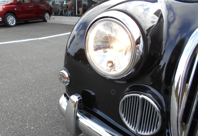 Mitsuoka Viewt Black
