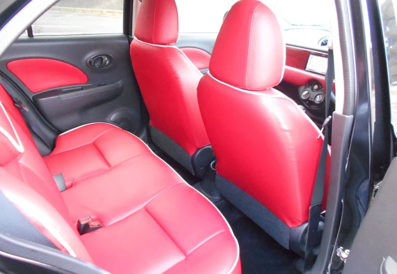 Mitsuoka Viewt Black