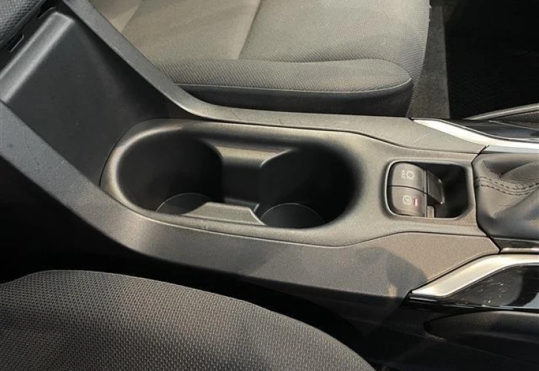 Toyota Corolla Белый