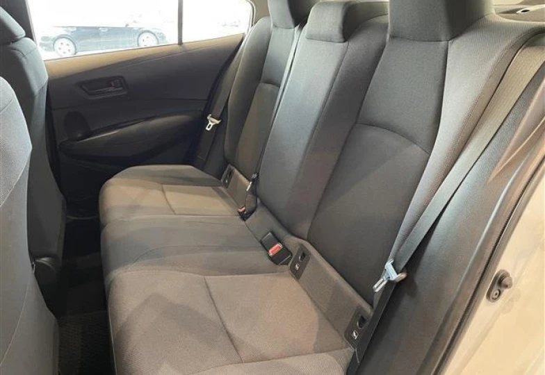 Toyota Corolla Белый