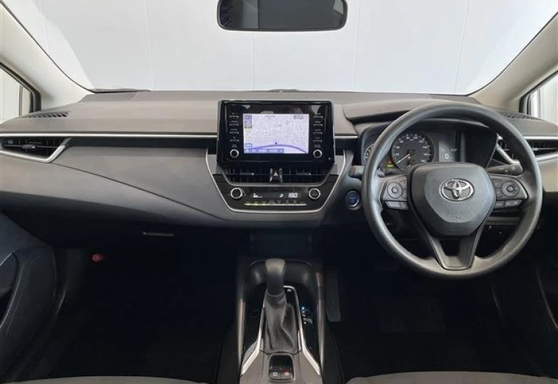Toyota Corolla Белый