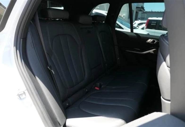 BMW X5 White