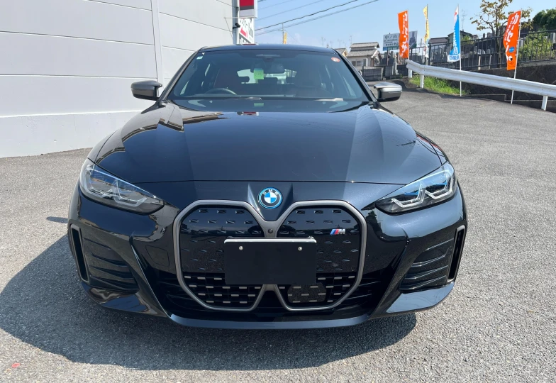 BMW i4 Black