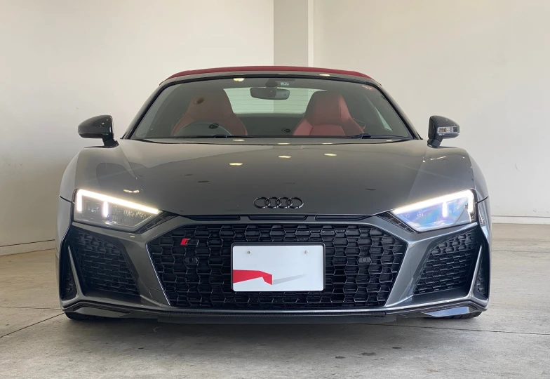 Audi R8 Grey