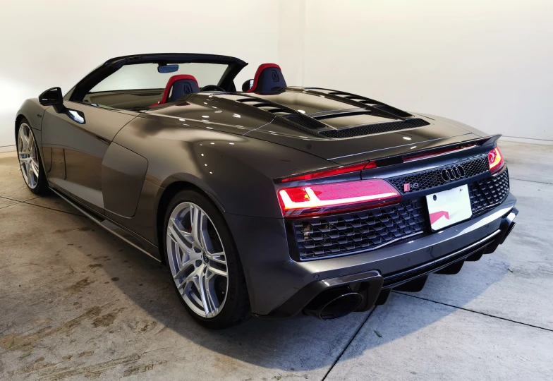 Audi R8 Grey