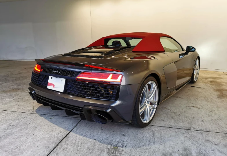 Audi R8 Grey
