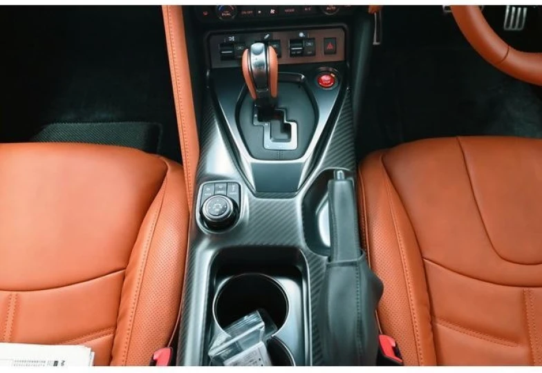 Nissan GT-R Белый