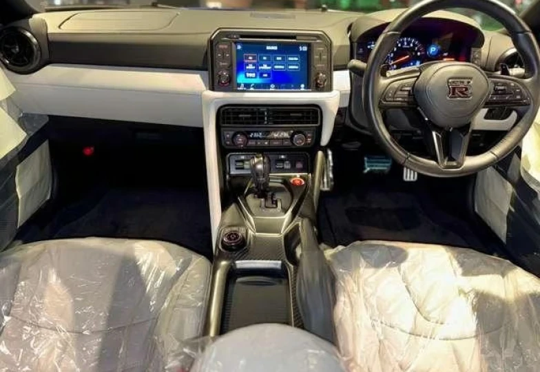 Nissan GT-R Синий