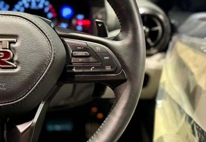 Nissan GT-R Синий