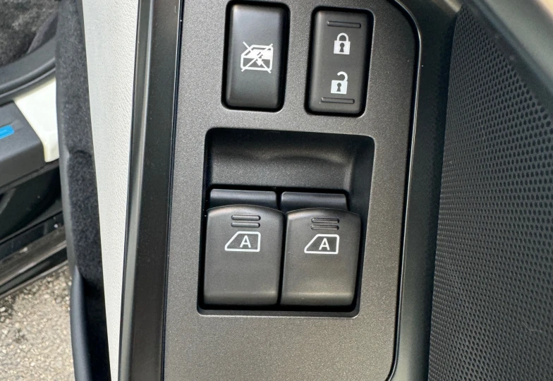 Nissan GT-R Белый