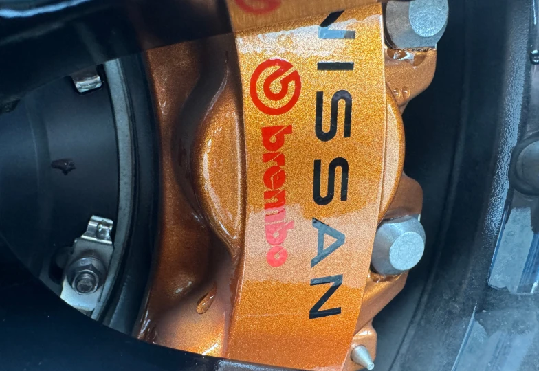 Nissan GT-R Белый