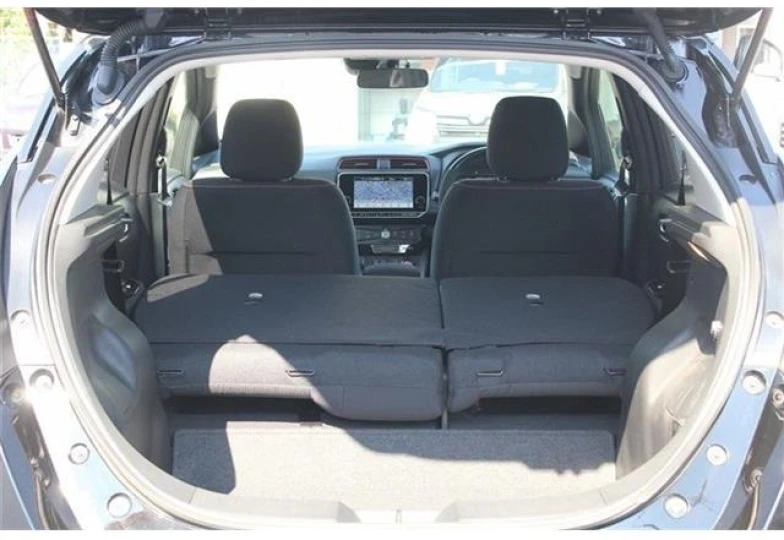 Nissan Leaf Черный